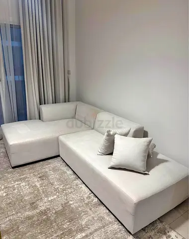 Comfy Modern Corner Sofa in Light Fabric