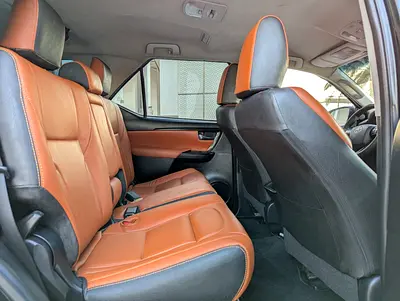 2020 Toyota FORTUNER 照片 5