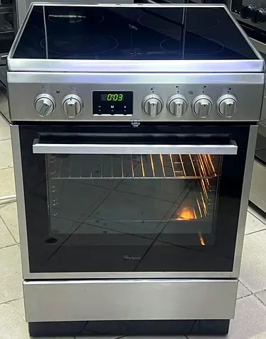 Whirlpool Electric Cooker 4 Burners 60×60cm Mint Condition Delivery installation we do also