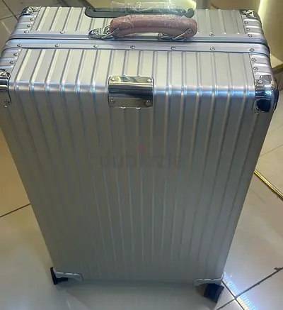 Rimowa Classic chek in  L size