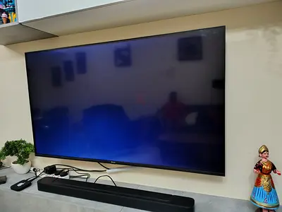 Hisense 55” Smart TV (2021Model) – Excellent Condition