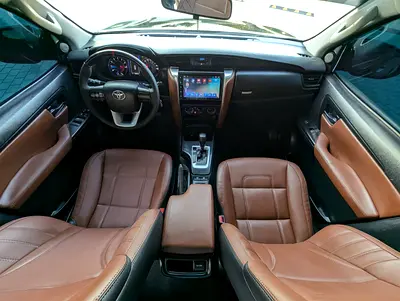2018 Toyota FORTUNER 缩略图 3