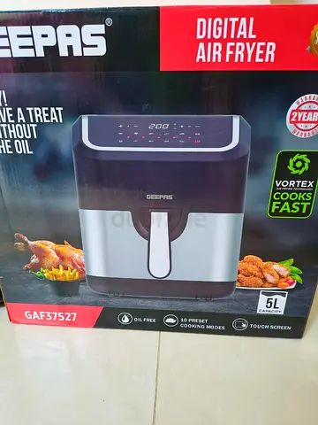 GEEPAS 5L AIR FRYER FOR SALE(UNDER WARRANTY)