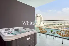 Exclusive | Private Jacuzzi | Luxorious