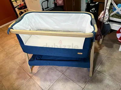 Stylish and Functional Baby Bassinet for Sale!