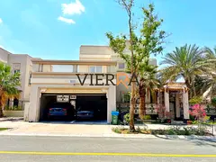 Single row | close to park | Huge Plot