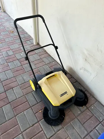Karcher s650 twin sweeper