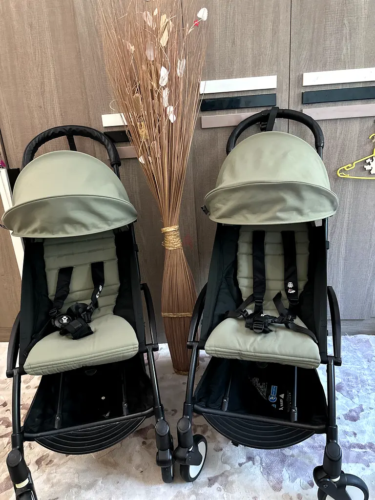 2 yoyo stroller in perfect condition65073405894402114