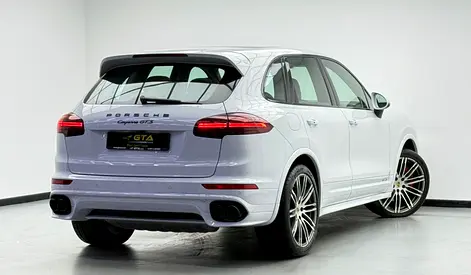2016 Porsche CAYENNE — миниатюра 4