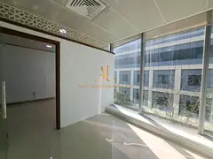 Dewa Free: Sheikh Zayed Spacious Partition Office