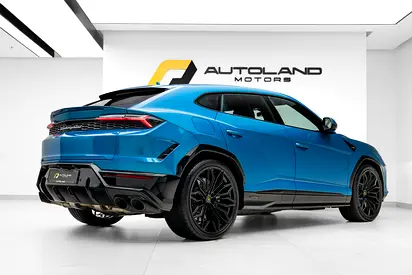2025 Lamborghini URUS — фото 2