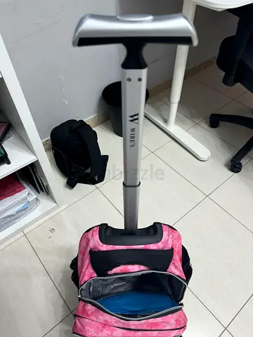 Stylish Pink school bag Wheeled Bag - Perfect with lunch bag and pencil case brand Wire’s