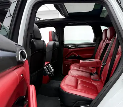 2016 Porsche CAYENNE — миниатюра 17