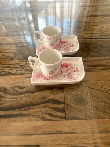 2 person  coffee cup