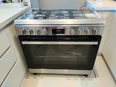 Bosch New model Full Gas Cooker Oven With Fan.90cm