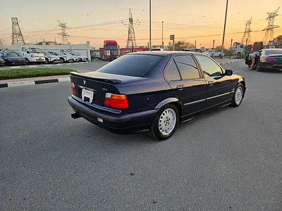 1994 BMW 3-SERIES 照片 5