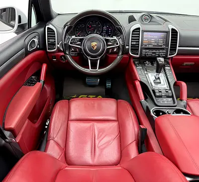 2016 Porsche CAYENNE — миниатюра 14