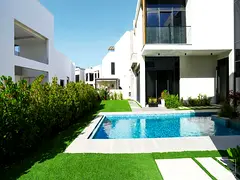 Corner Plot | Pearl 3 Rating | Ready to Move In