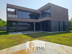 Luxurious 4&amp;Bhk With Private Pool in Sendian Masaar