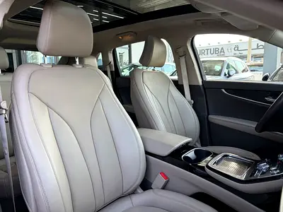 2023 Lincoln NAUTILUS 照片 11