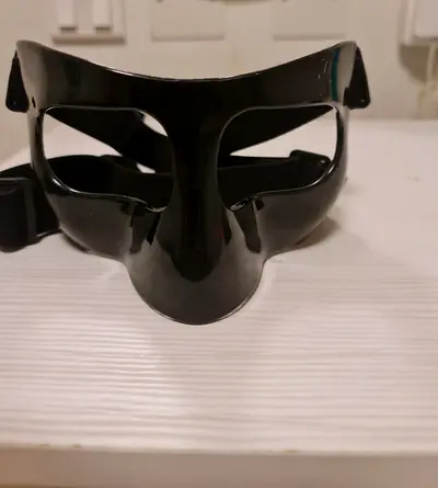 Protection mask for sports football