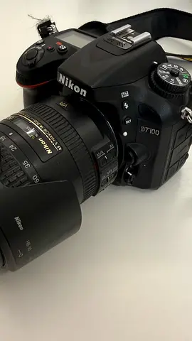 Nikon D7100 DSLR Camera with 18-200mm Lens