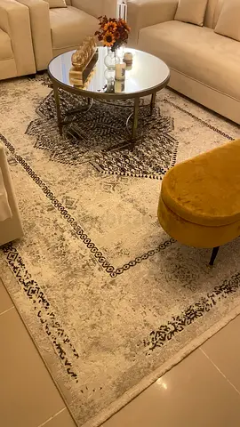 Carpet for sale in excellent condition 250*350cm