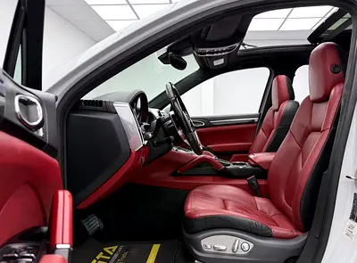2016 Porsche CAYENNE — миниатюра 8