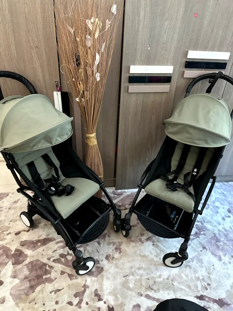 2 yoyo stroller in perfect condition65073405894402117
