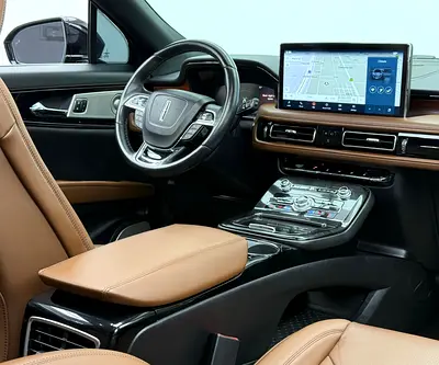 2022 Lincoln NAUTILUS 照片 12