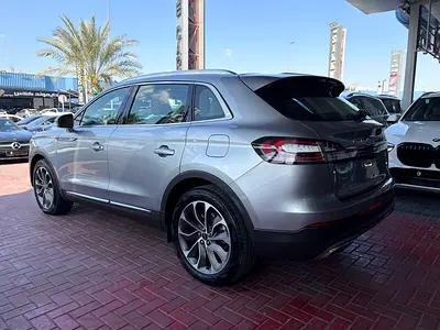 2023 Lincoln NAUTILUS 照片 5