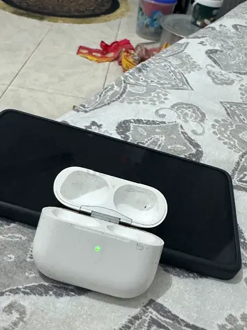 Apple AirPods Pro 2 Charging Case - Excellent Condition  i wish to sell it since i lost my ear buds