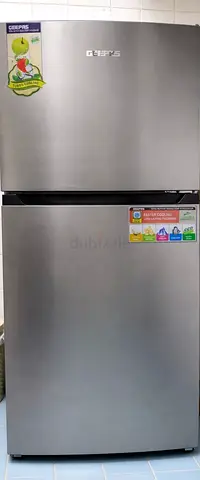 GEEPAS 240L double door refrigerator for sale