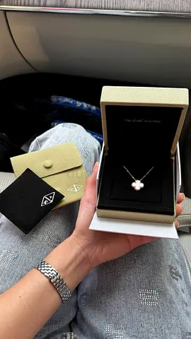 Van cleef arpels vintage alhambra pendant necklace