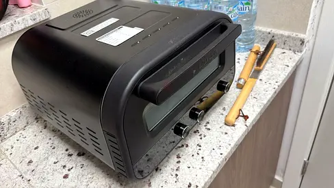 Indoor /outdoor oven pizza maker