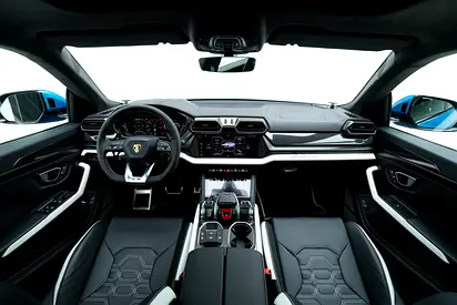 2025 Lamborghini URUS — фото 10