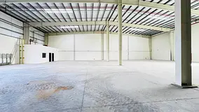 *🏭593KW POWER BRAND NEW 34,119 SQFT Warehouse for Rent in New Modern Industrial Area, Umm Al Quwa
