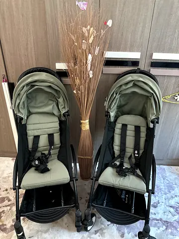 2 yoyo stroller in perfect condition
