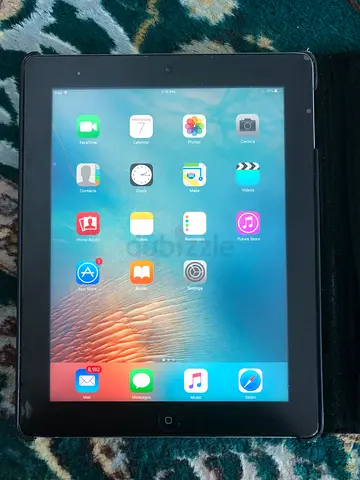 IPAD 3 - MINT CONDITION LIKE BRAND NEW!!!