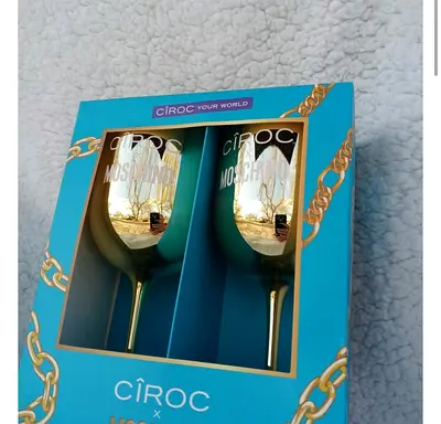 Moschino ciroc cup