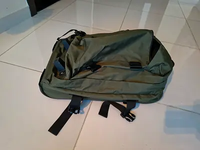 Durable Sports roller luggage medium size