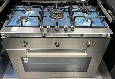 Bertazzoni latest model electric oven and gass cooktop built-in 5 burner integrated model 90cm