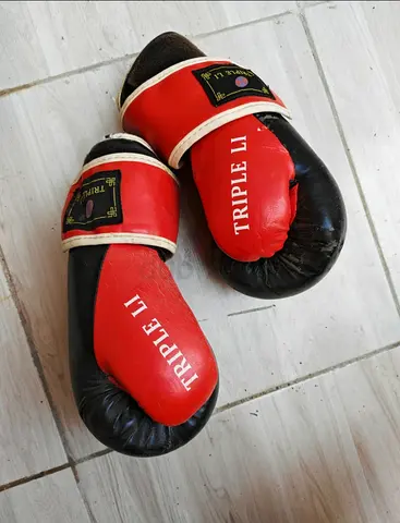 Boxing gloves