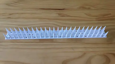 Durable Plastic Anti-Bird Spikes for Home Protection 45cm