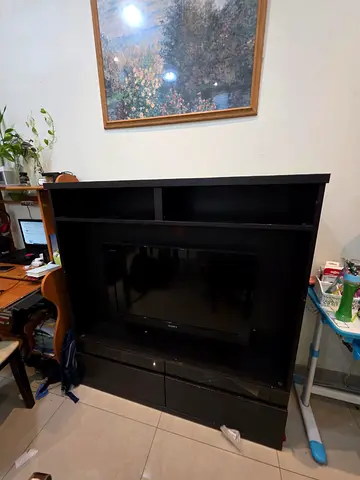 TV STAND (NO TV INCLUDED)