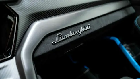 2023 Lamborghini URUS 缩略图 19