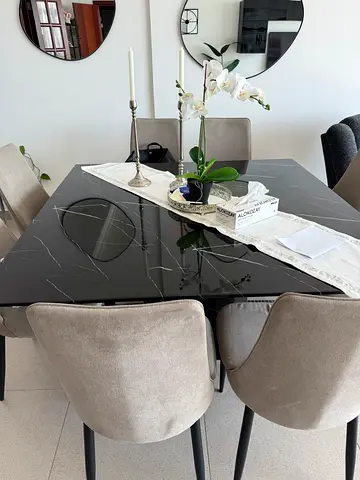 Dining table from 2XL