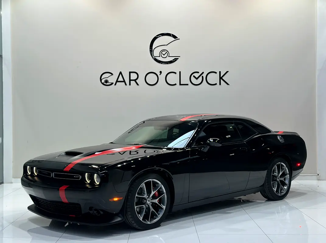 Dodge Challenger 2023 — photo 1 of 12