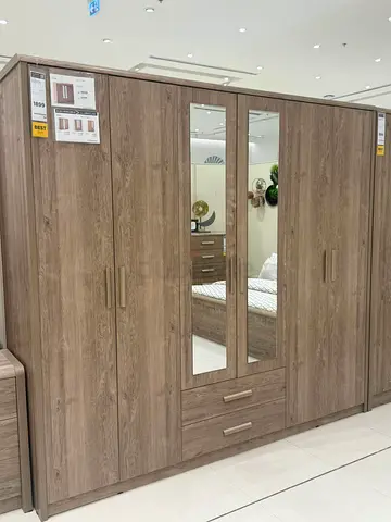 Stylish Modern Wardrobe with Mirror