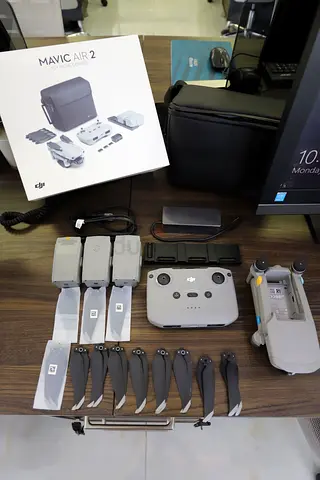 Brand New DJI Mavic Air 2 Fly More Combo - Never Used – AED 4250